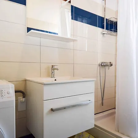 In - Istrien 11443 아파트 풀라