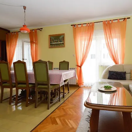 In - Istrien 11443 アパート *