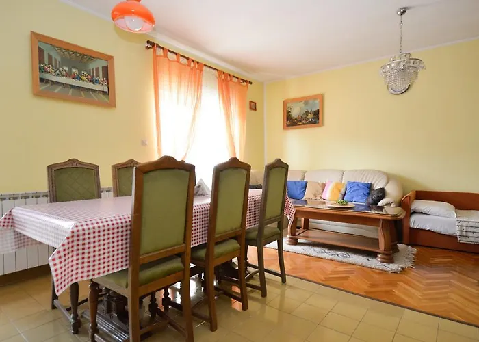 Apartment In Pula - Istrien 11443