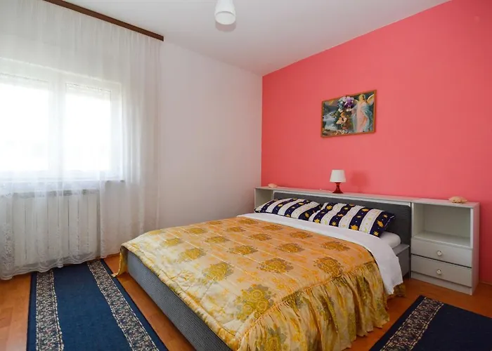 Apartment Apartment In Pula - Istrien 11443